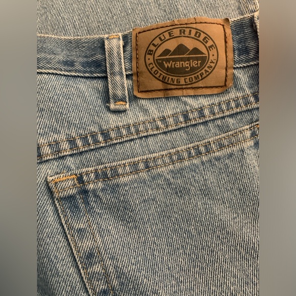 WRANGLER MEN'S BLUE RIDGE 5 POCKET JEAN 34x30 - Picture 4 of 5